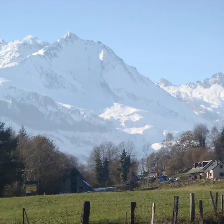 Pierre & Les Rives De L'aure Apart Otel