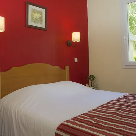 Apart Otel Pierre & Les Rives De L'aure 3*