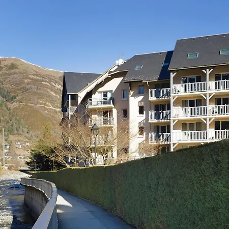 Pierre & Les Rives De L'aure Apart-hotel 3*