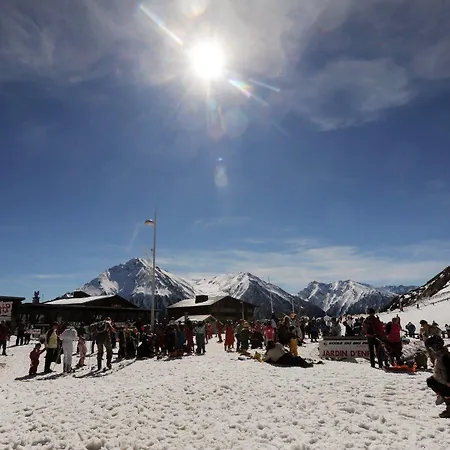 Pierre & Les Rives De L'aure 3* 圣拉里苏朗