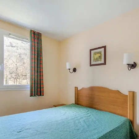 Pierre & Les Rives De L'aure 公寓式酒店 3*